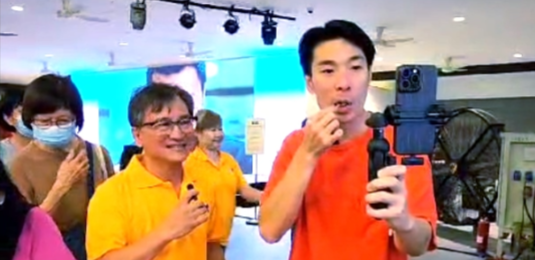 Celebrity Ben Yeo visited FINbyBOAT stall in SG Farmer's Market at OTH